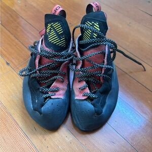 La Sportiva Testarossa Climbing Shoes